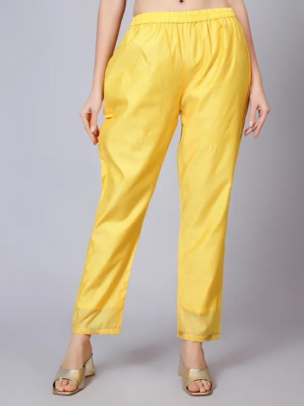 Yellow_Printed_Straight_Kurta_Pant_Set_for_Women