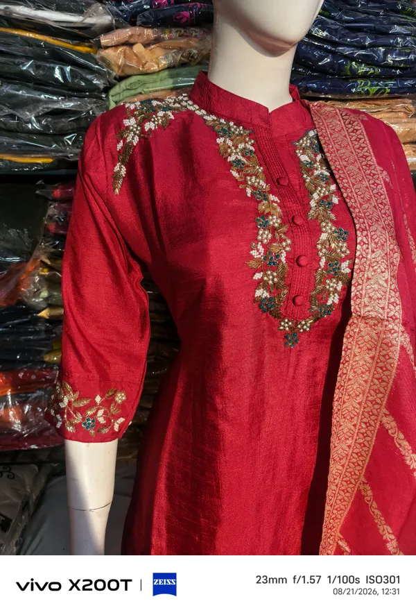 Red_Embroidered_Straight_Kurta_Set_for_Women