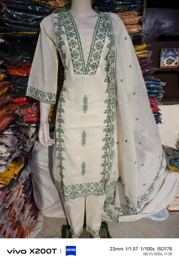Cream_Printed_Straight_Kurta_Set_With_Dupatta_For_Women