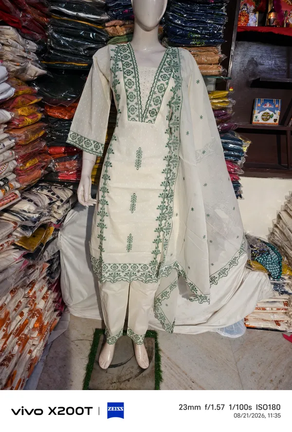 Cream_Printed_Straight_Kurta_Set_With_Dupatta_For_Women