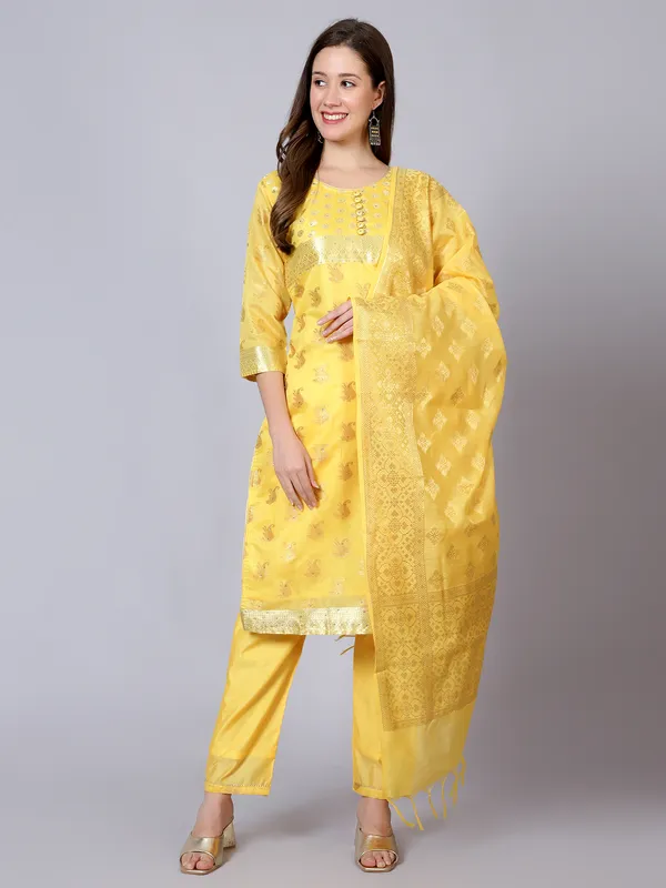 Yellow_Printed_Straight_Kurta_Pant_Set_for_Women