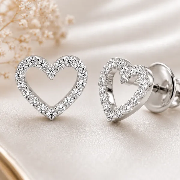 Silver_Heart_Stud_Earrings_For_Women