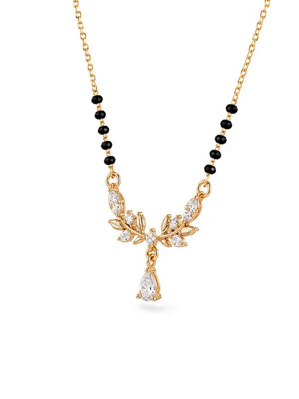 Gold_Tone_Black_Beaded_Pendant_Necklace_For_Women