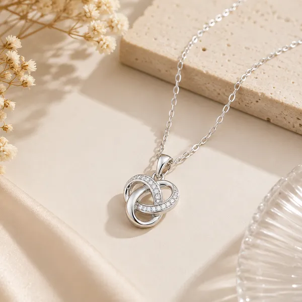 Silver-Tone_Rhinestone_Pendant_Necklace_For_Women