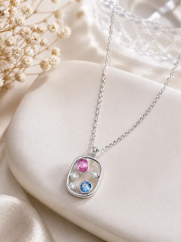 Silver_Tone_Crystal_Pendant_Necklace_For_Women