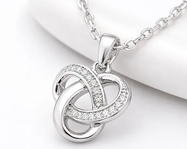 Silver-Tone_Rhinestone_Pendant_Necklace_For_Women