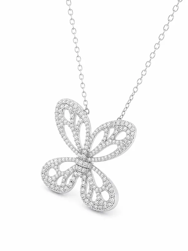Silver_Butterfly_Pendant_Necklace_For_Women