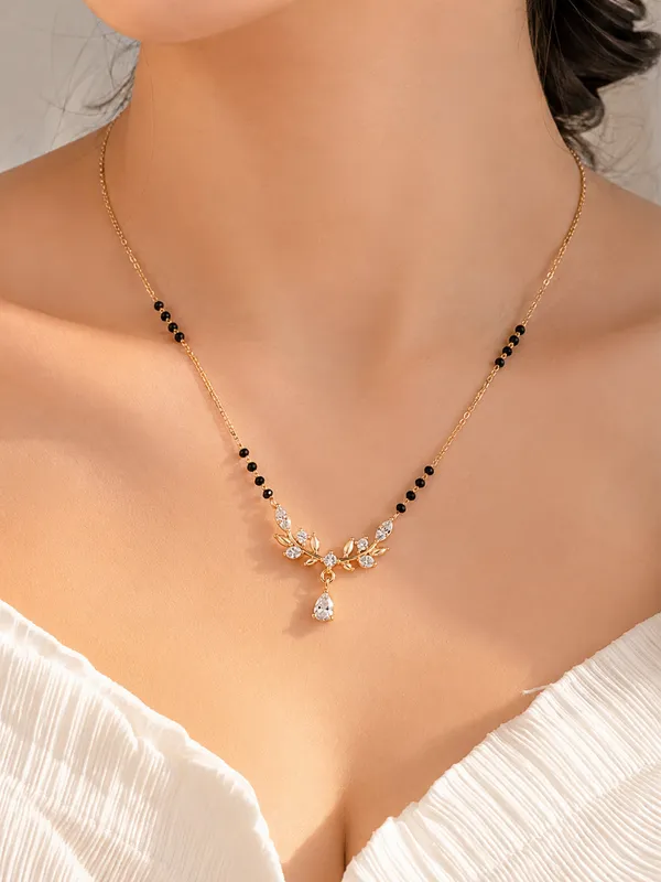 Gold_Tone_Black_Beaded_Pendant_Necklace_For_Women
