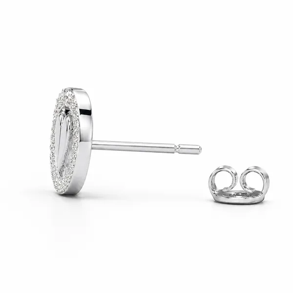 Silver_Heart_Stud_Earrings_For_Women