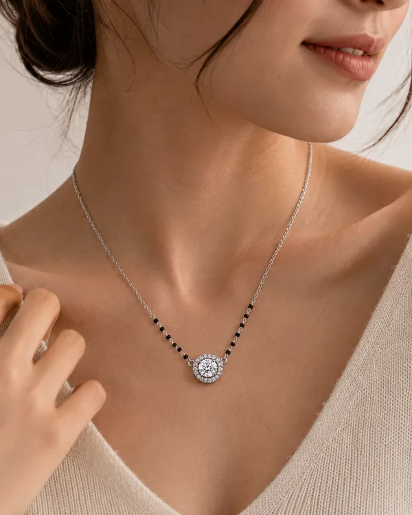 Silver_Tone_Black_Beaded_Pendant_Necklace_For_Women