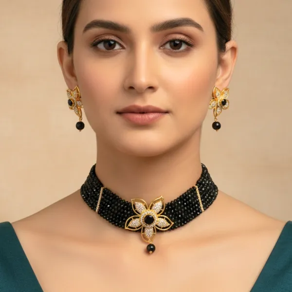 Zircon_Studded_Black_Jewellery_Set