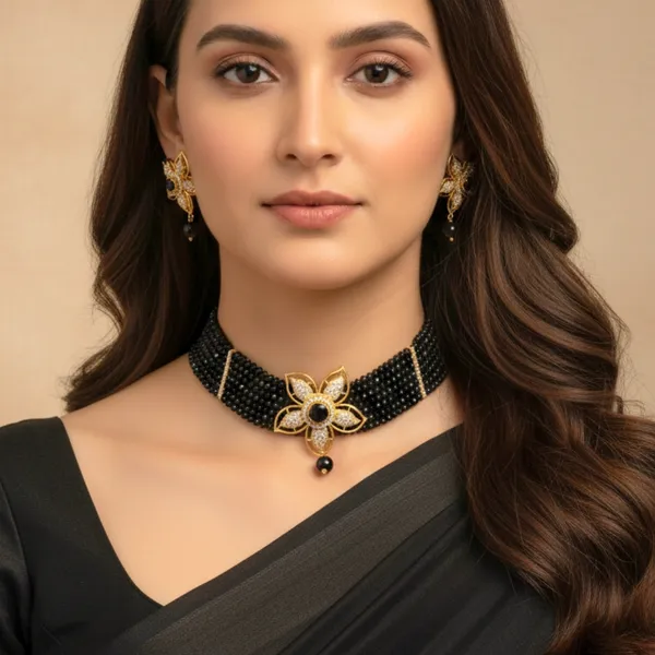 Zircon_Studded_Black_Jewellery_Set