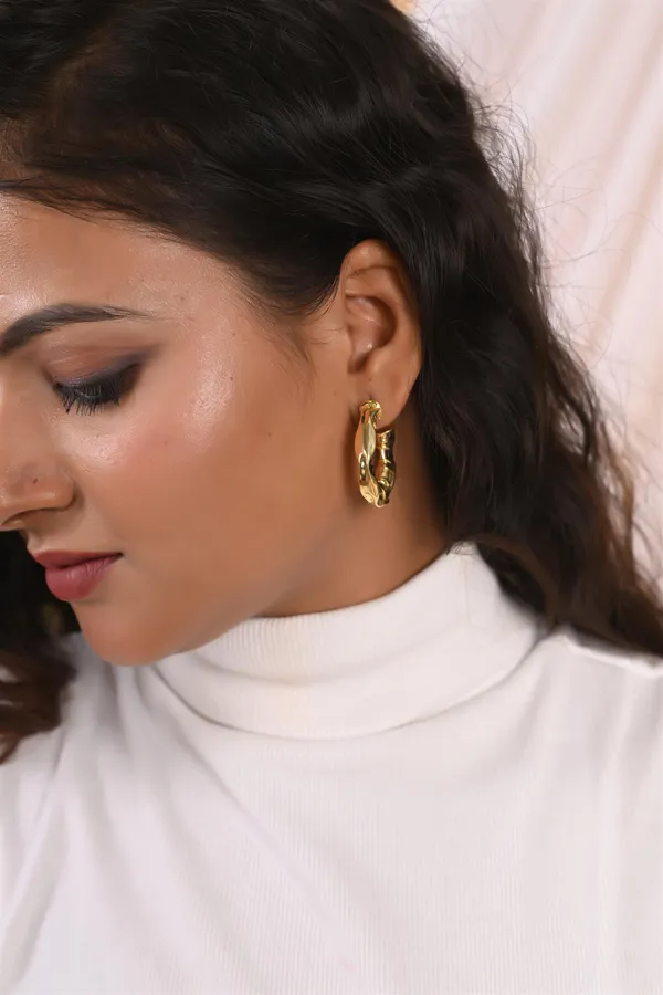 Classic_Textured_Gold_Plated_Hoop_Earrings