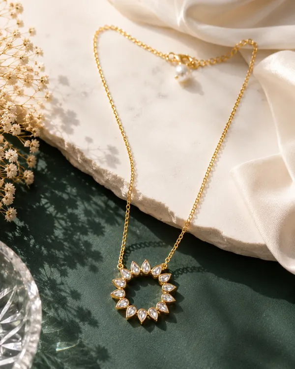 Circular_Pendent_with_Chain