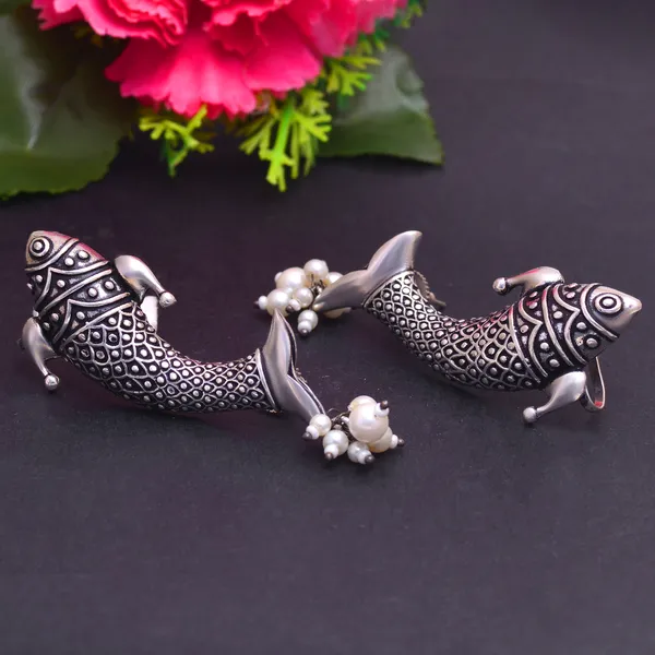 Fish_Ear_cuff