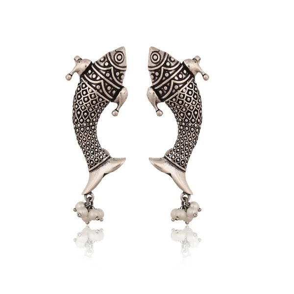 Fish_Ear_cuff