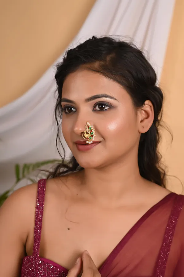 Gold_Plated_Nathiya