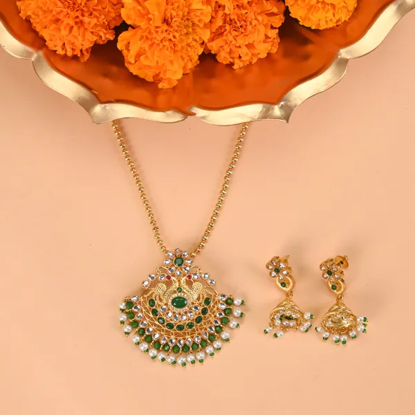 Gold_Plated_Green_Pendent_Set