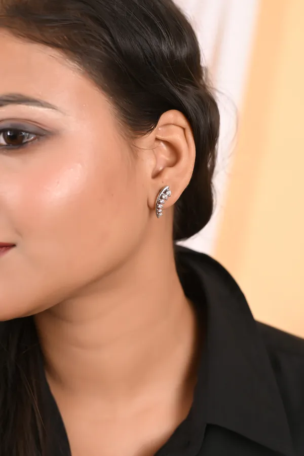 Silver_Curve_Studs