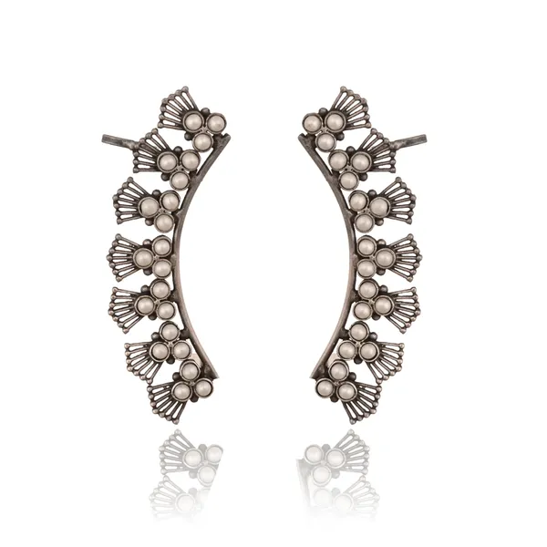 Pearl_Ear_cuff_for_women