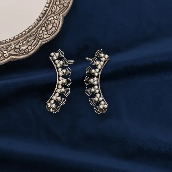 Pearl_Ear_cuff_for_women
