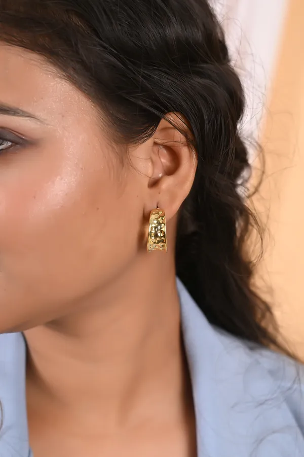 Handmade_Gold_Plated_Hammered_Hoop_Earrings