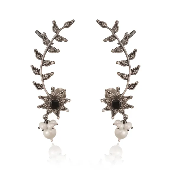Unique_Floral_Black_Ear_Cuff