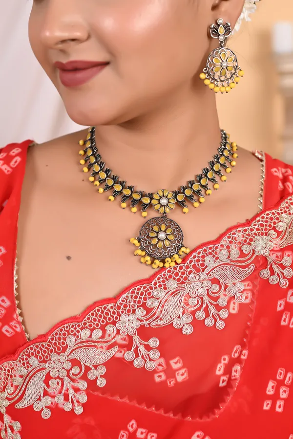 Yellow_Necklace_Set