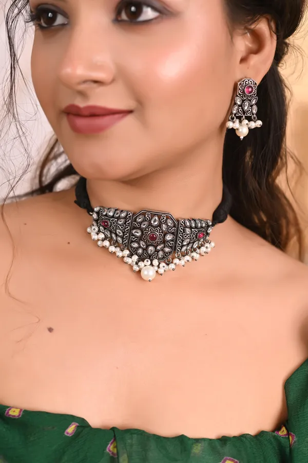 Kundan_Choker_Jewellery_Set