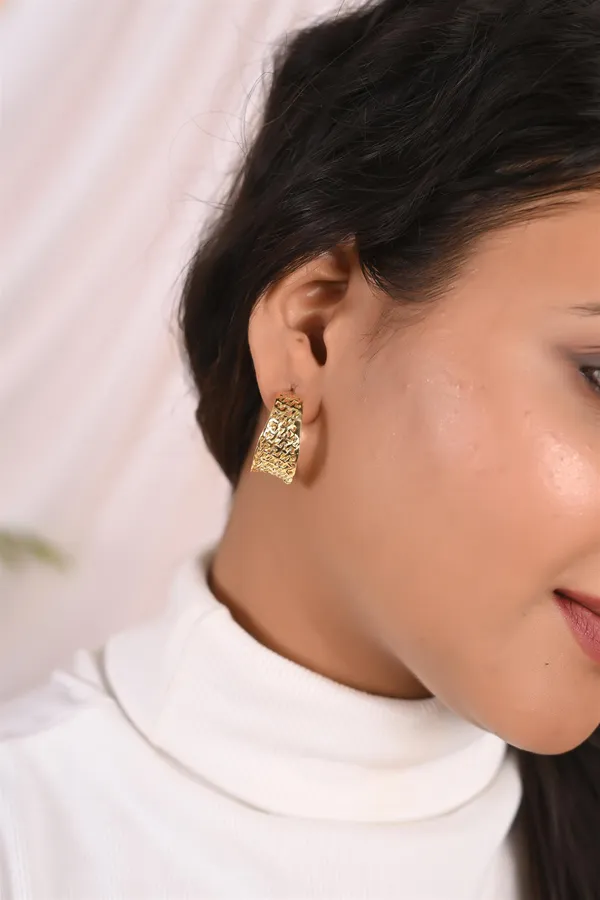 Classic_Gold_Plated_Hoop_Earrings