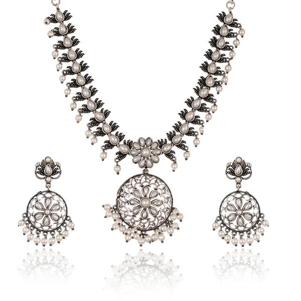Oxidised_Pearl_Studded_Jewellery_Set