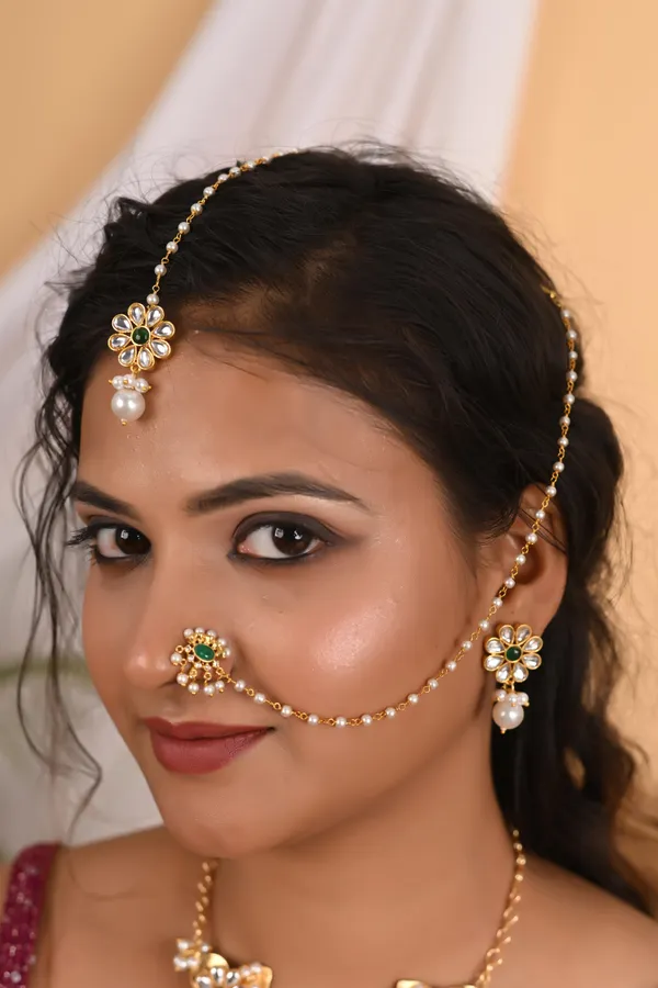 Kundan_Studded_Jewellery_Set