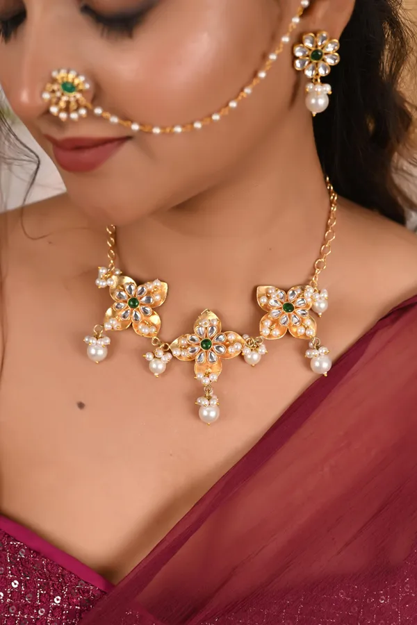 Kundan_Studded_Jewellery_Set