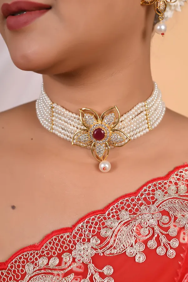 Zircon_Studded_White_Jewellery_Set