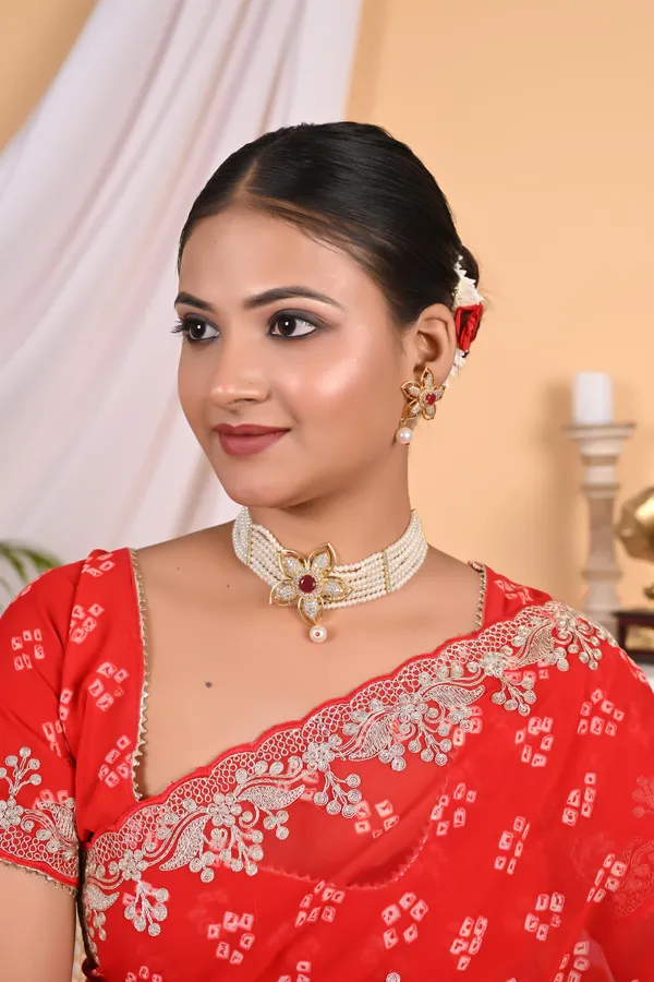 Zircon_Studded_White_Jewellery_Set