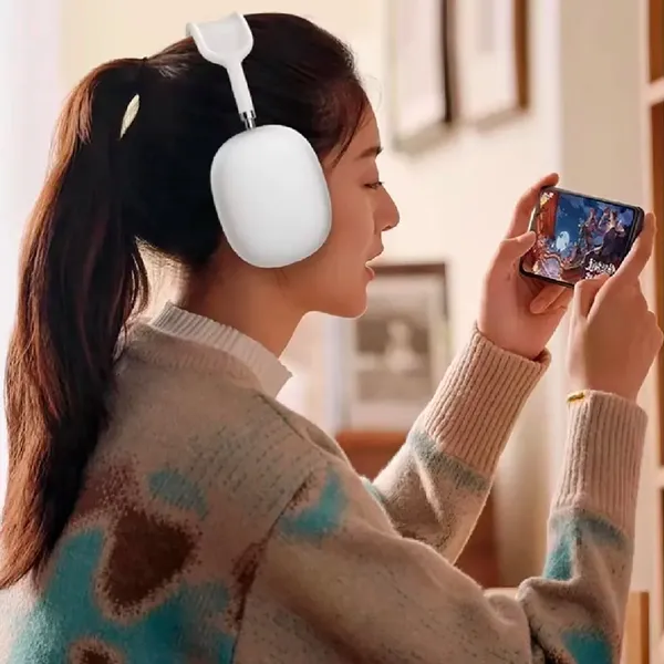 TXOR_SQUYD,_Wireless_Bluetooth_Calling_Over_Ear_6+_hrs_Playtime_Headphones_with_Immersive_Noise_Cancellation_(HYBRID-Bass),_Winter_White_Color