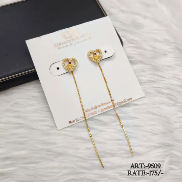 Gold_Tone_Heart_Chain_Drop_Earrings_For_Women