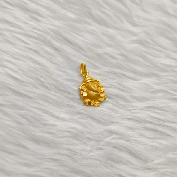 Gold-Tone_Heart_And_Butterfly_Pendant_For_Women
