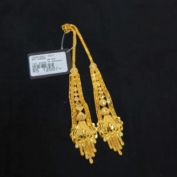 Gold_Traditional_Drop_Earrings_For_Women