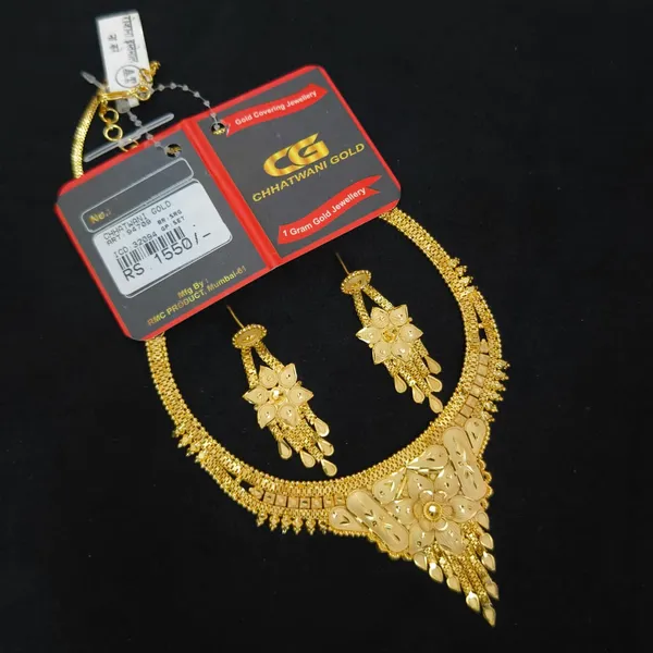 Gold_Tone_Floral_Necklace_Set_For_Women