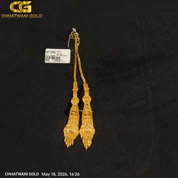 Gold_Tone_Traditional_Drop_Earrings_For_Women