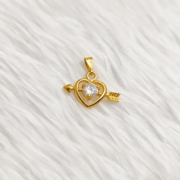 Gold_Tone_Heart_Arrow_Pendant_For_Women