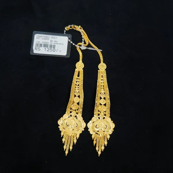 Gold_Traditional_Drop_Earrings_For_Women