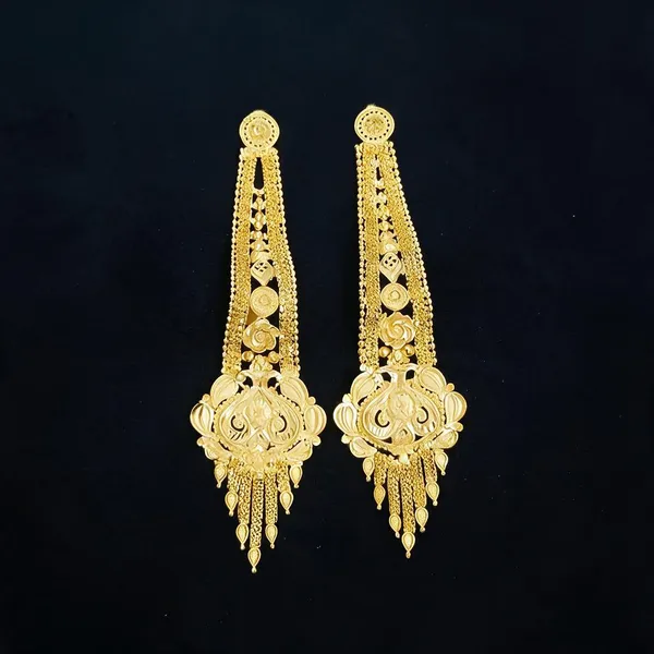 Gold_Traditional_Drop_Earrings_For_Women