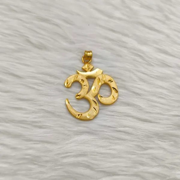 Gold_Tone_Om_Symbol_Pendant_For_Women