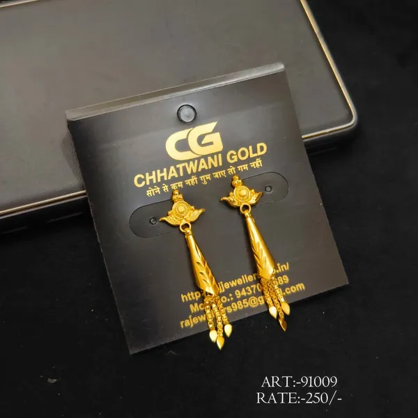 Gold-Tone_Ornamental_Drop_Earrings_For_Women