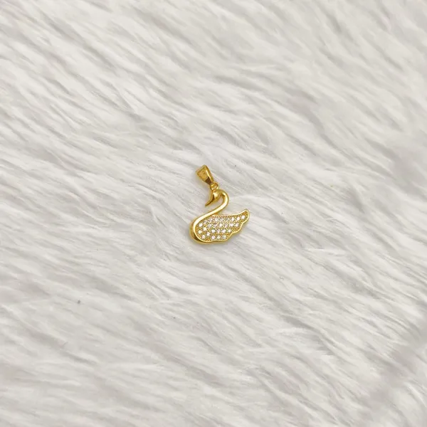 Gold_Tone_Swan_Dangle_Earring_For_Women
