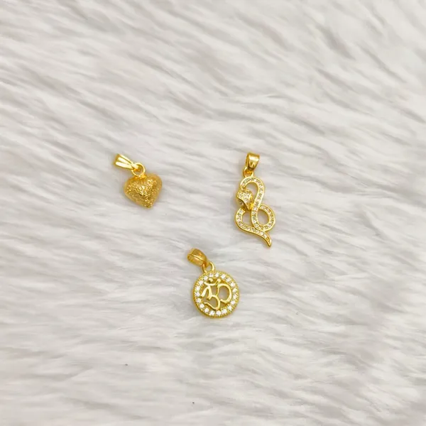 Gold_Tone_Charm_Pendant_Set_For_Women