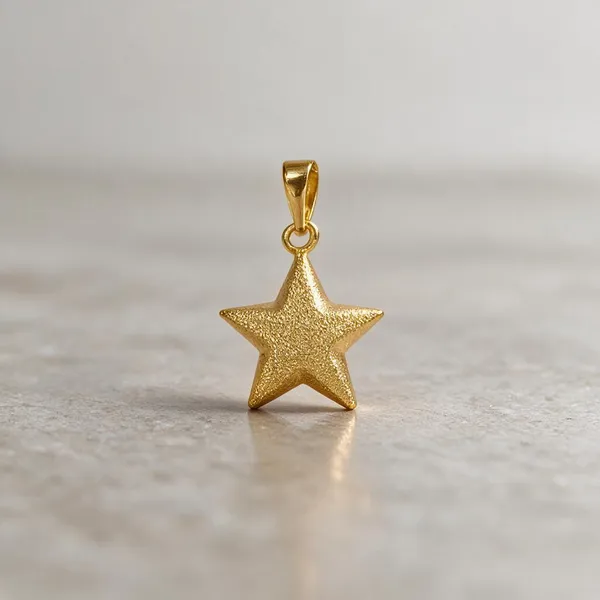 Gold_Tone_Textured_Star_Pendant