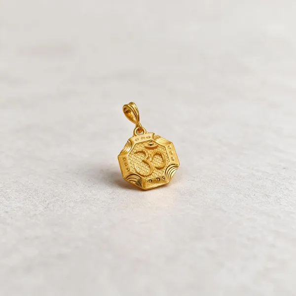Gold-Tone_Metal_Embossed_Pendant_For_Women